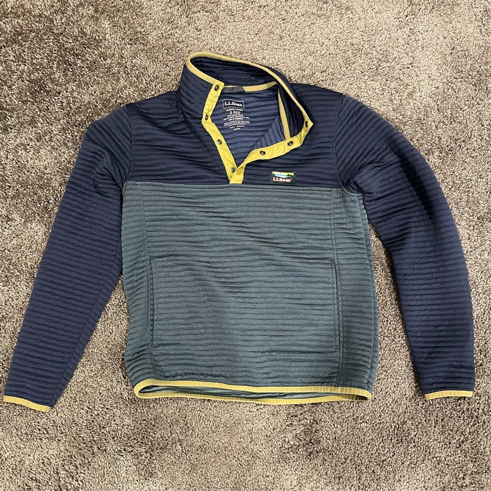 L.L.Bean Airlight Pullover - Small - Blue/Green color block